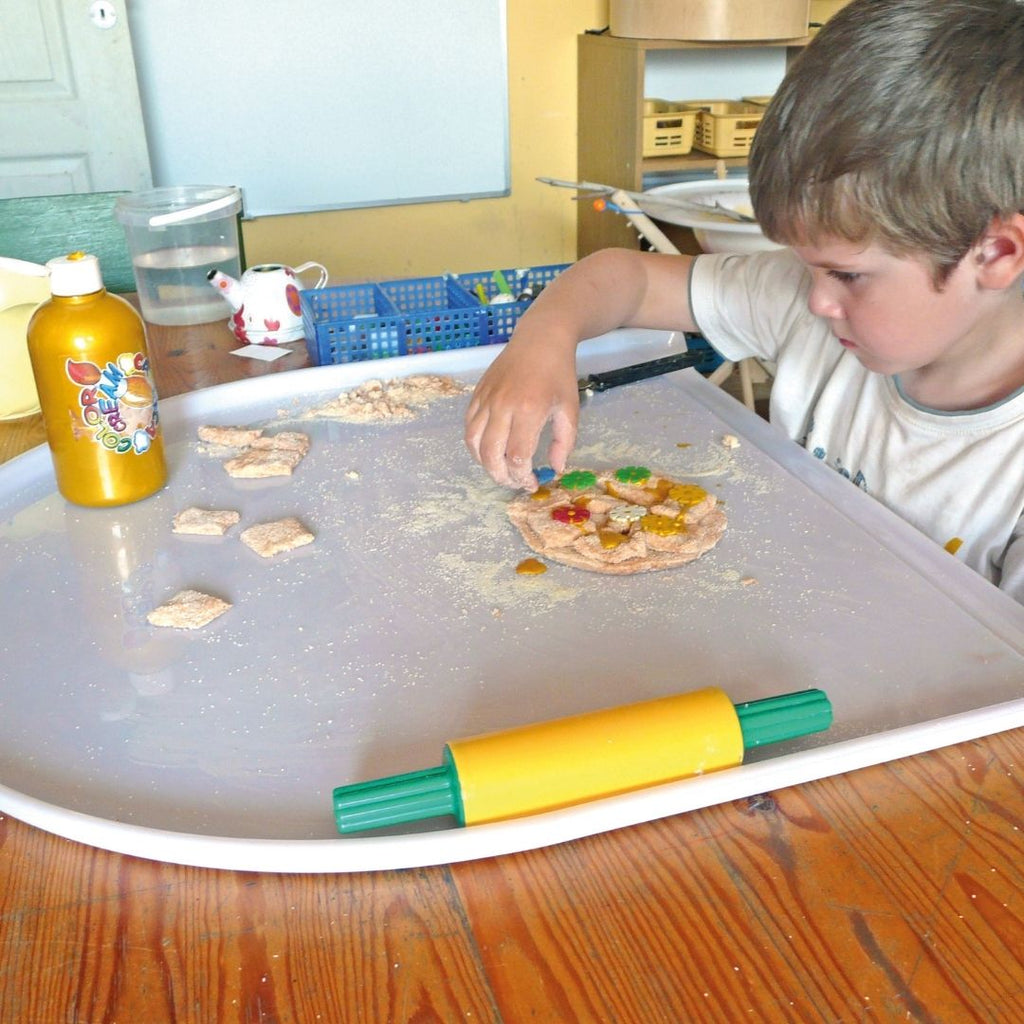 creatief knutselblad onderblad voor klei speelzand kinetisch zand brooddeeg small play sensorisch spel verven schilderen lijmen plakken en knutselen 