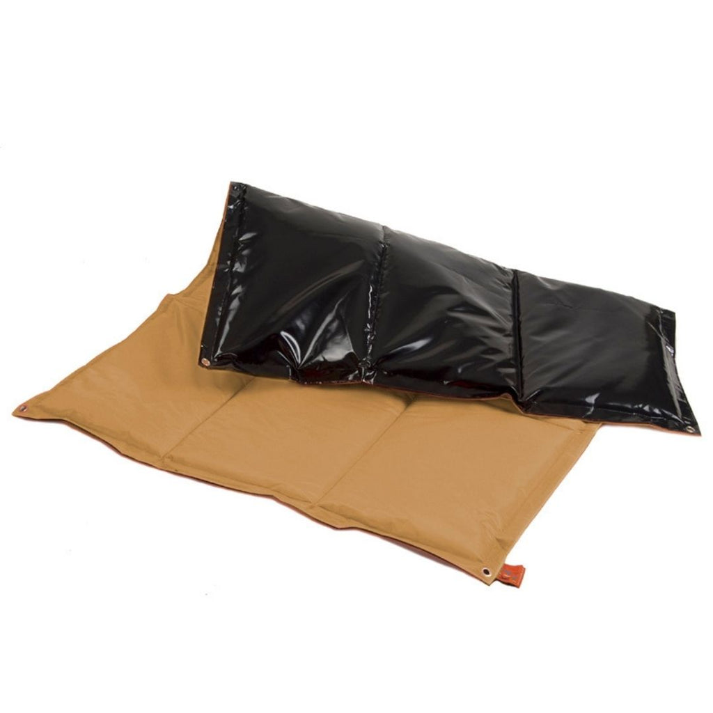 Buitenspeelkleed zand kidzimpulz met dik zwart pvc bisonyl vocht en vuil werend voor baby dreumes peuter kleuter picknicken en spelen rollen en kruipen voor buiten kinderopvang kdv ikc buitenschool school kleuter basisschool bso scouting babygroep gastouder opvang 